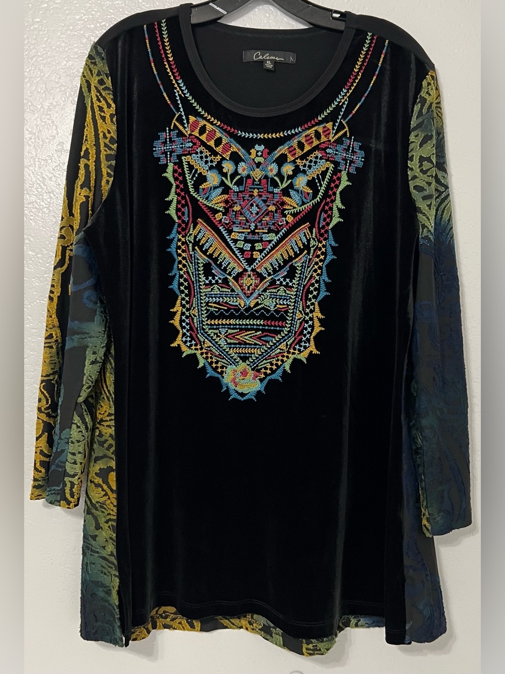 Caleesa XL Black Velour Embroidered Sheer Sleeve Boho Tunic Made USA - Picture 2 of 5